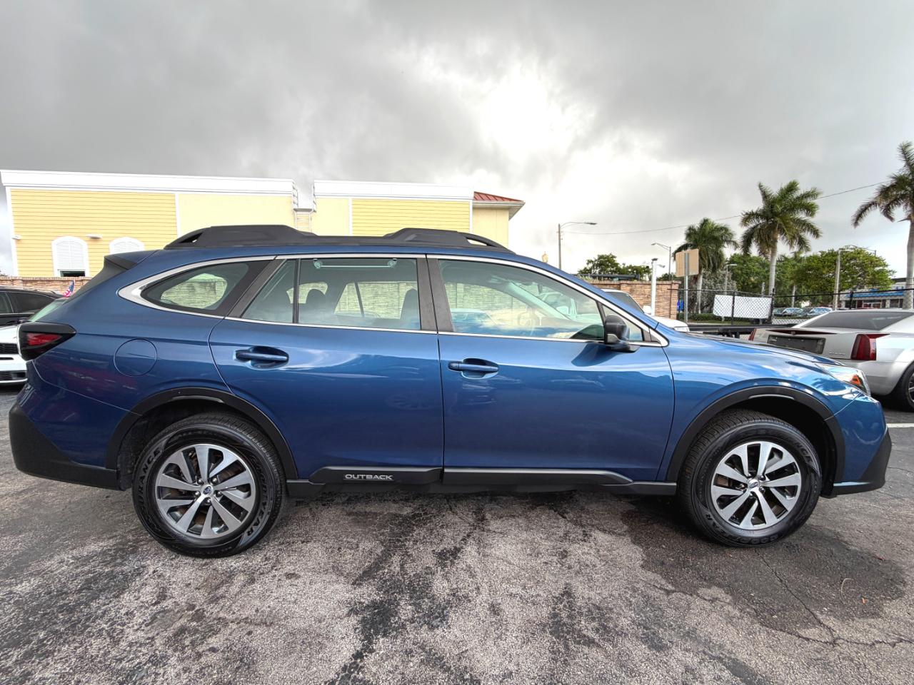 Subaru Outback Base 2022