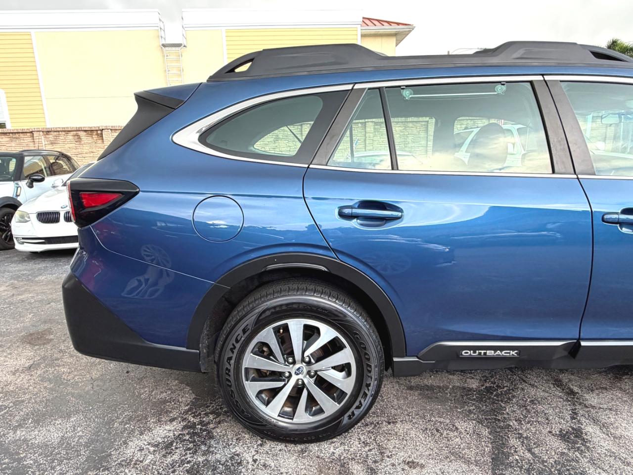 Subaru Outback Base 2022