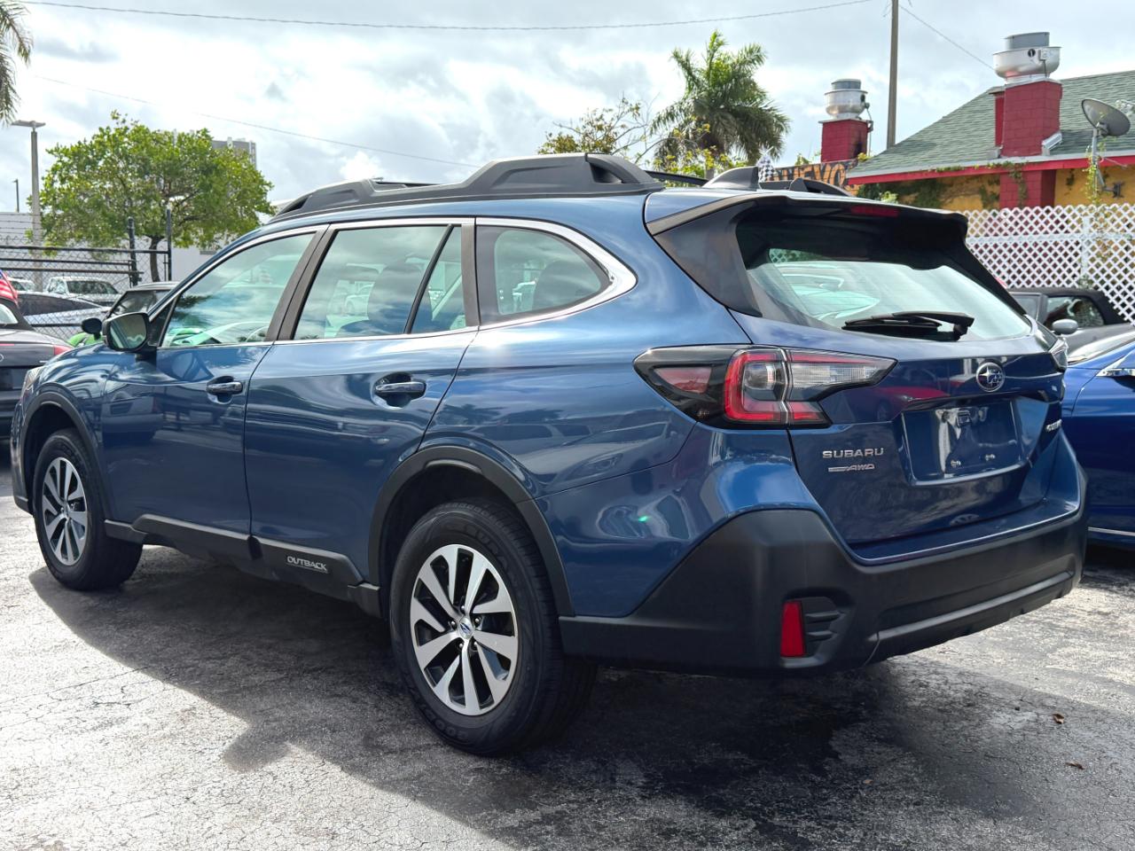 Subaru Outback Base 2022