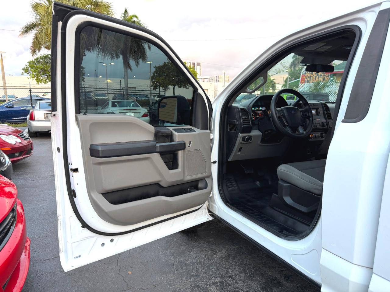 Ford F-150 XL 8-ft. Bed 2WD 2018