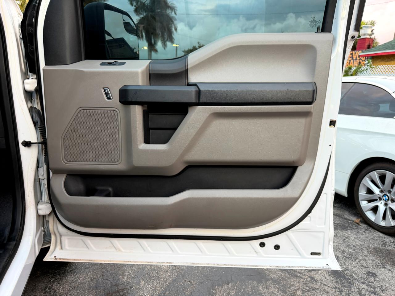 Ford F-150 XL 8-ft. Bed 2WD 2018