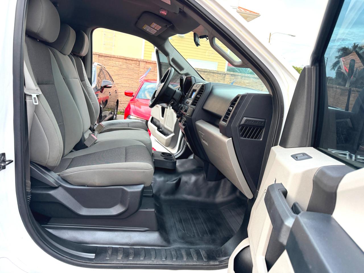 Ford F-150 XL 8-ft. Bed 2WD 2018