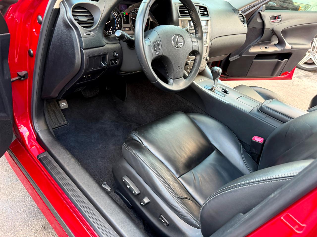 Lexus IS 250 4dr Sport Sdn RWD 2009