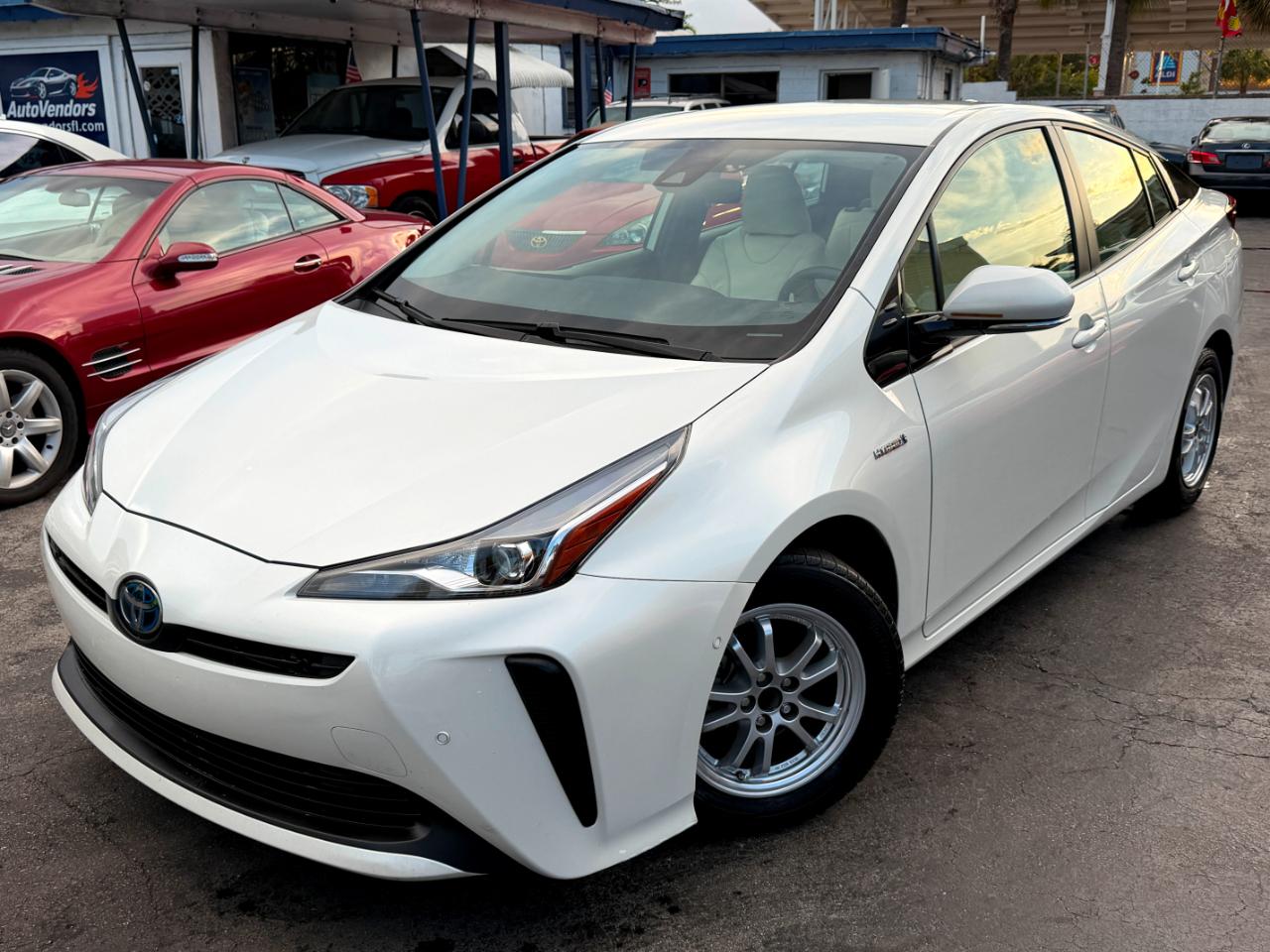 Toyota Prius L Eco 2020