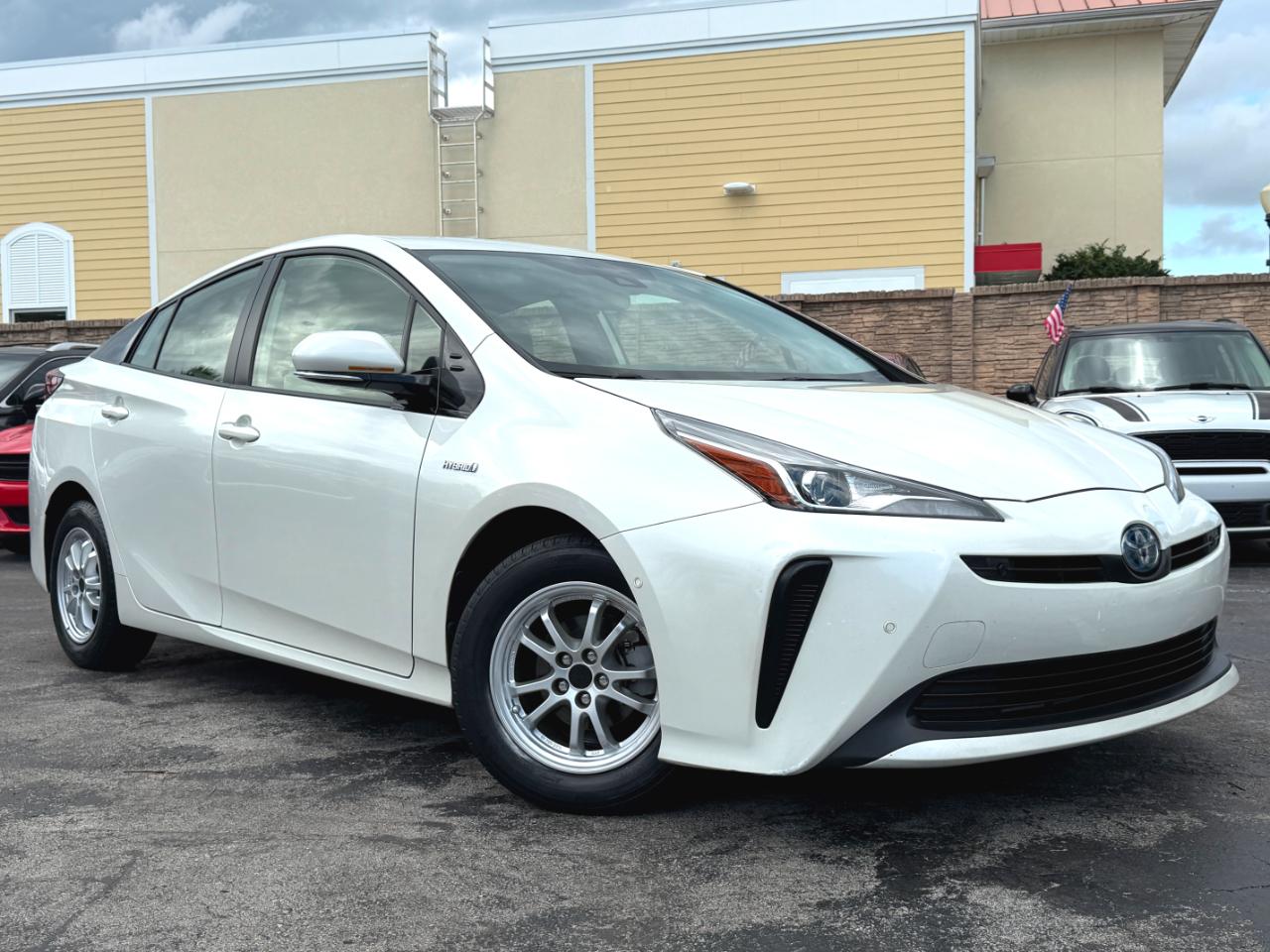 Toyota Prius L Eco 2020