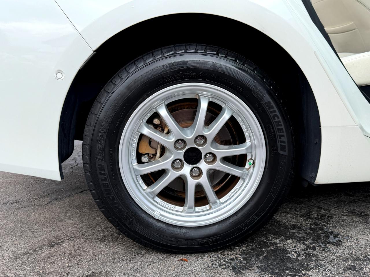 Toyota Prius L Eco 2020