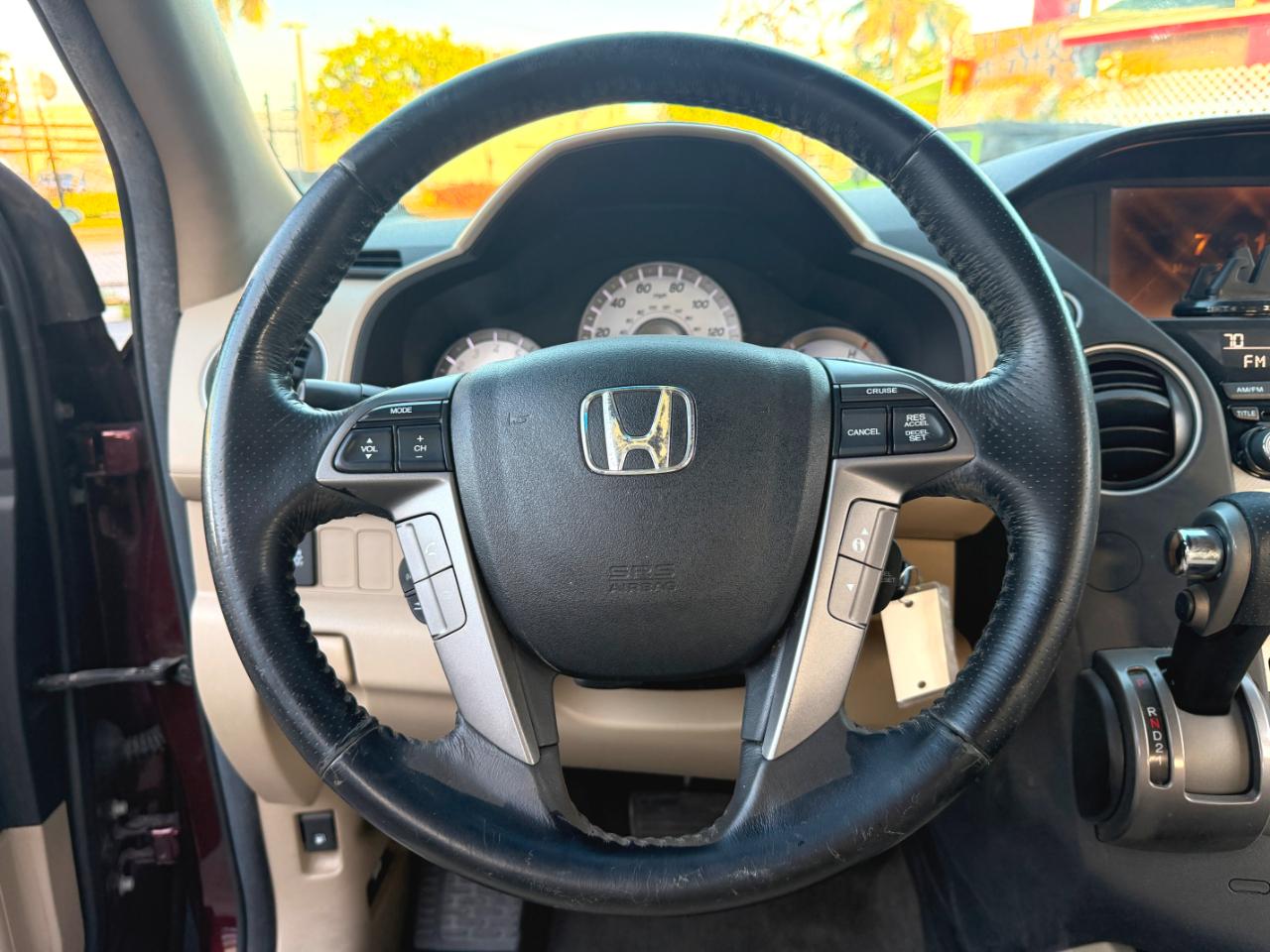 Honda Pilot Touring 2WD 5-Spd AT with DVD 2012