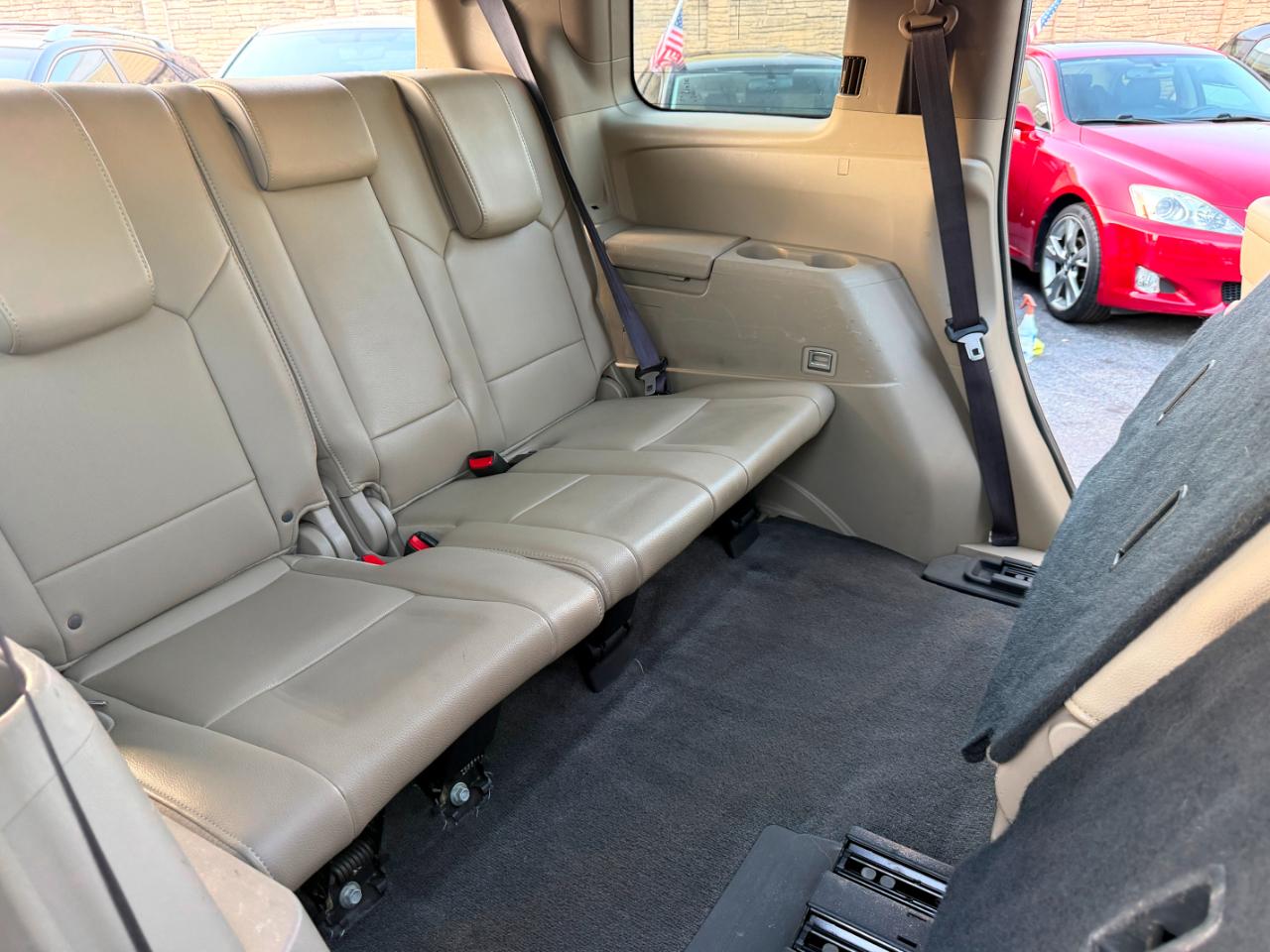 Honda Pilot Touring 2WD 5-Spd AT with DVD 2012