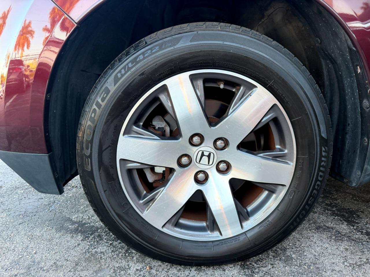Honda Pilot Touring 2WD 5-Spd AT with DVD 2012
