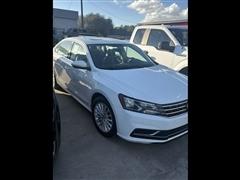 2017 Volkswagen Passat 