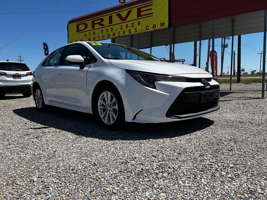 2023 Toyota Corolla LE CVT's photo
