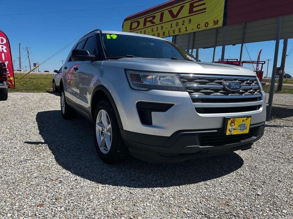 2019 Ford Explorer Base 4WD's photo