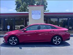 2022 Hyundai Elantra 