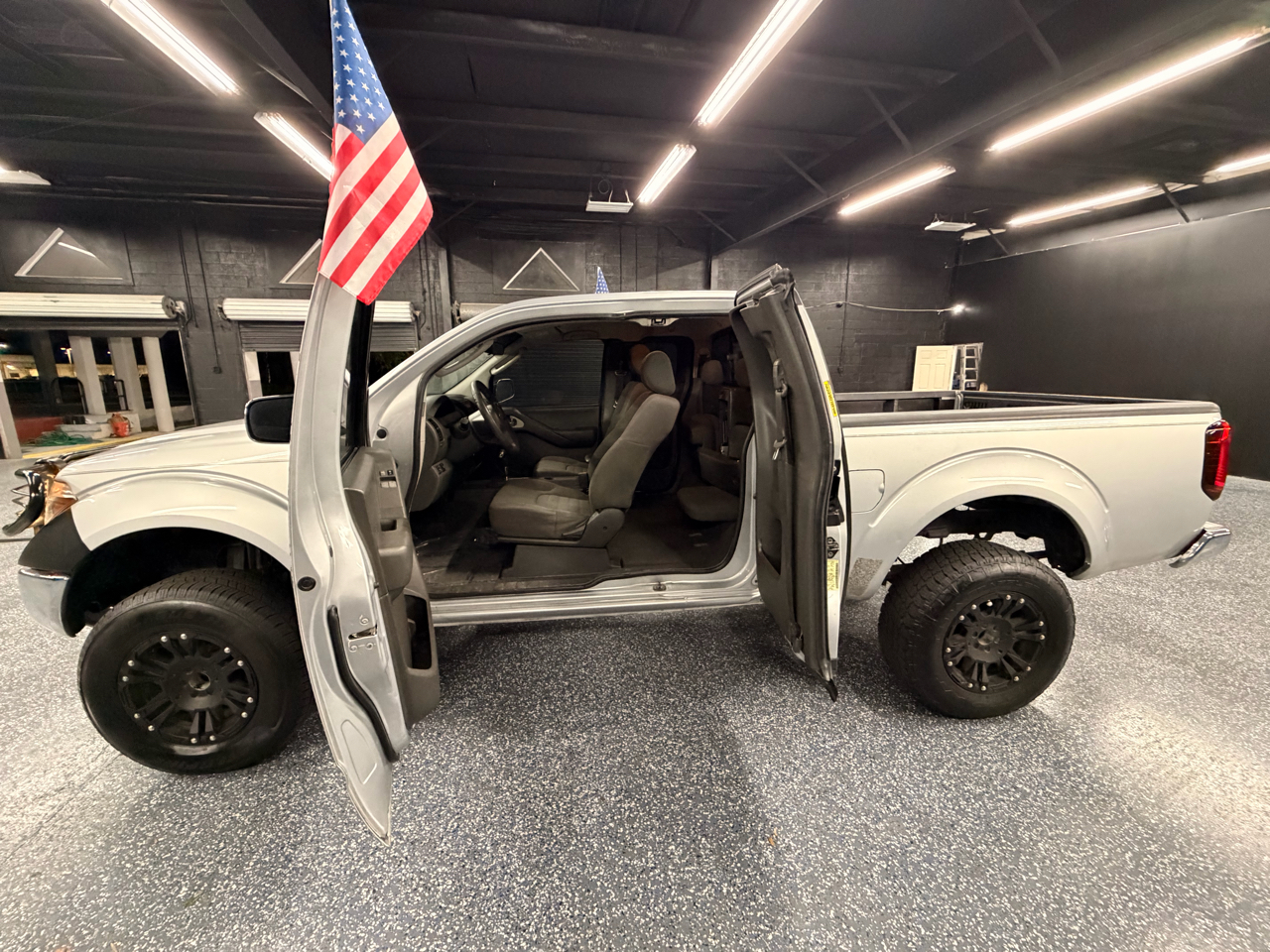 Nissan Frontier 2WD King Cab Auto XE 2007