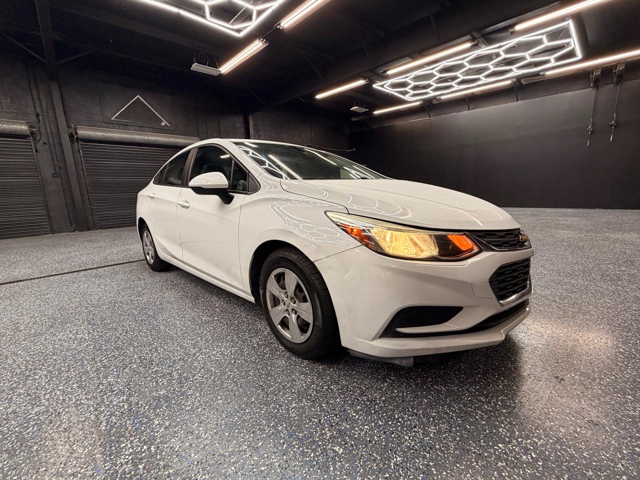 Chevrolet Cruze LS Auto 2017