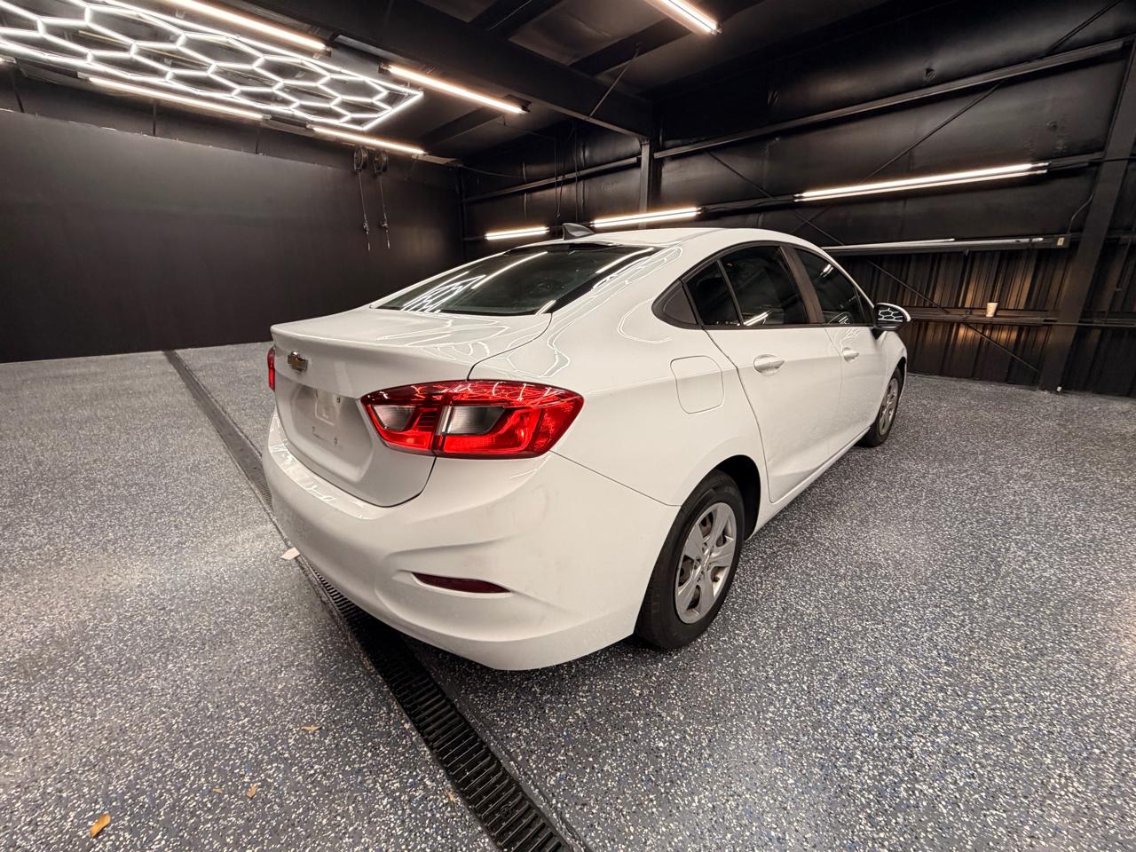 Chevrolet Cruze LS Auto 2017