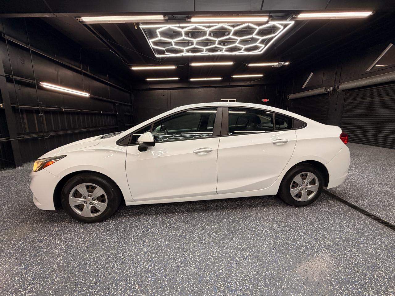 Chevrolet Cruze LS Auto 2017