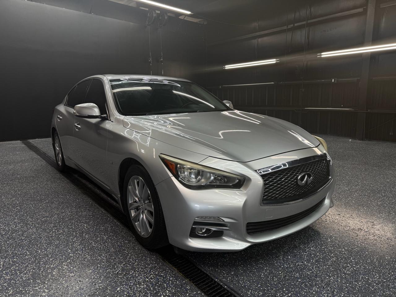Infiniti Q50 Premium 2014