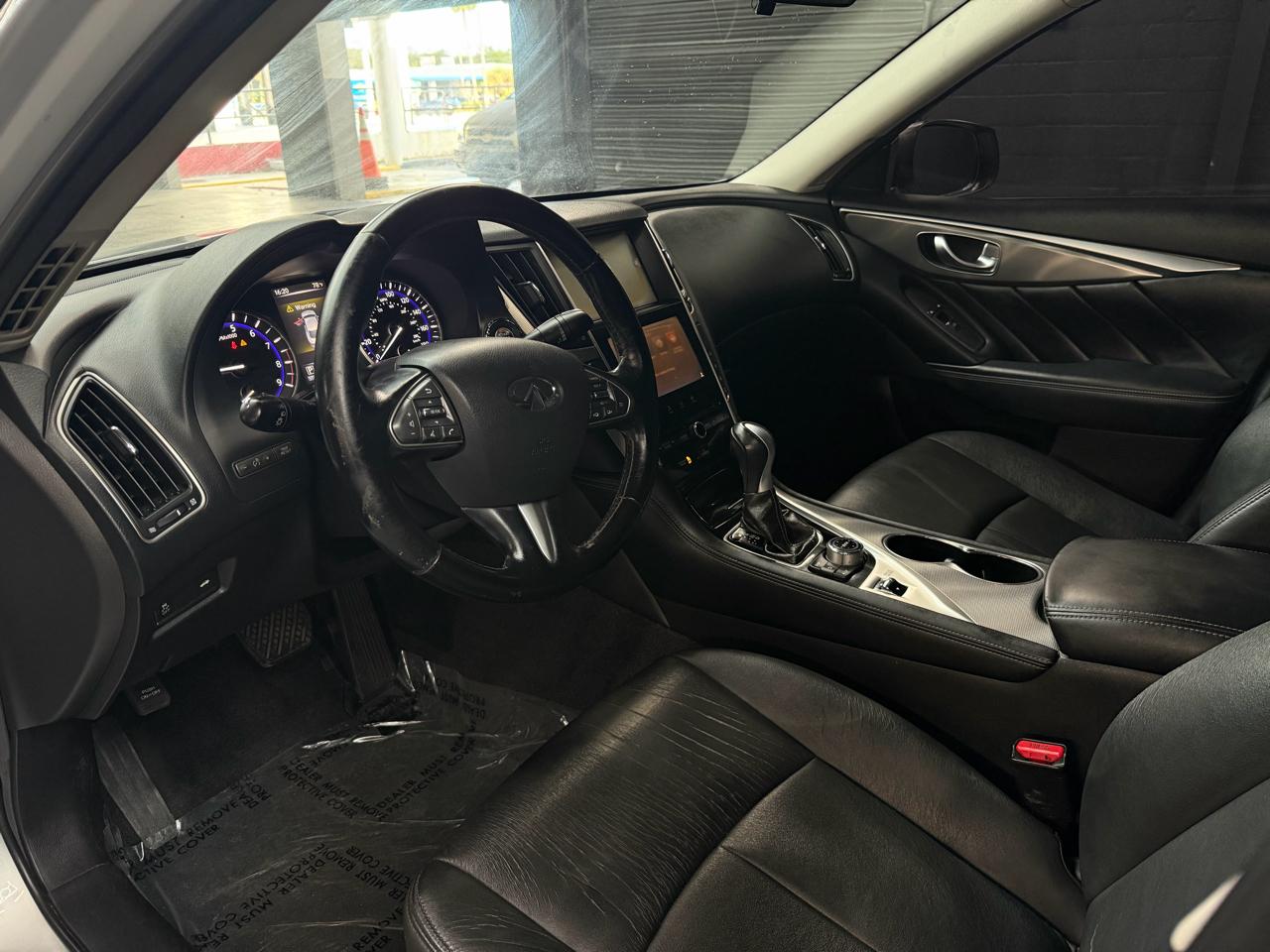 Infiniti Q50 Premium 2014