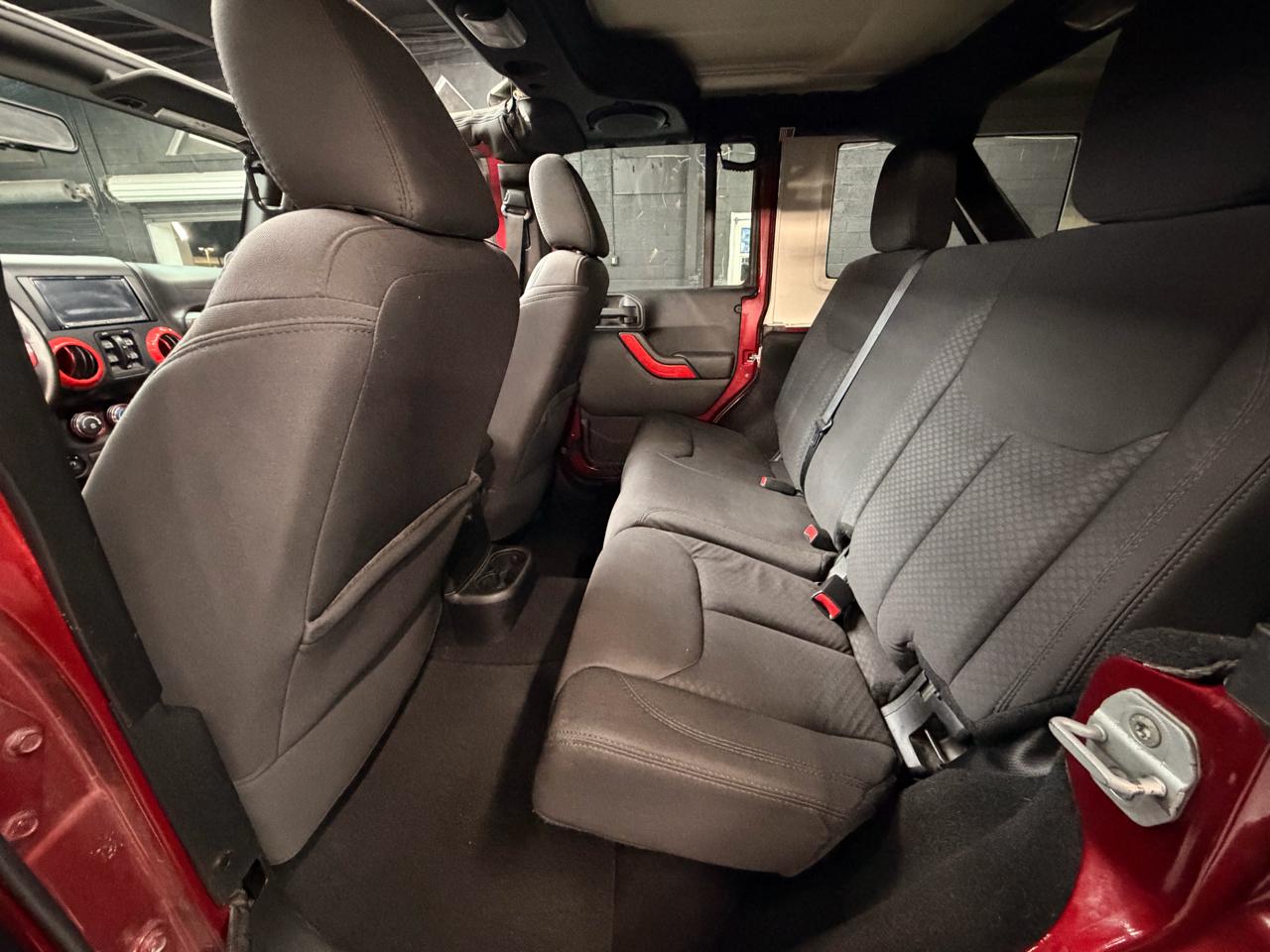 Jeep Wrangler Unlimited Sport 4WD 2013