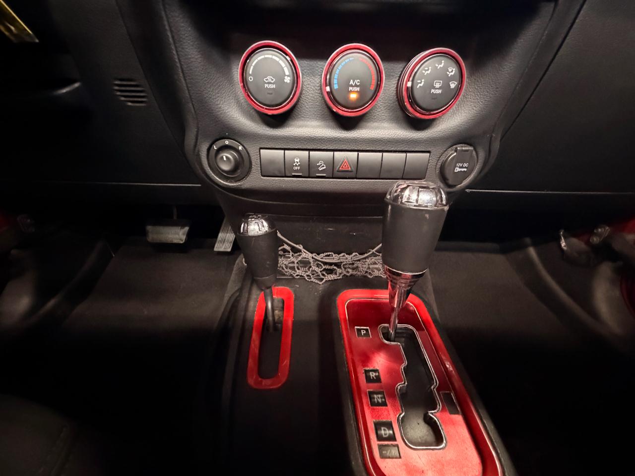 Jeep Wrangler Unlimited Sport 4WD 2013