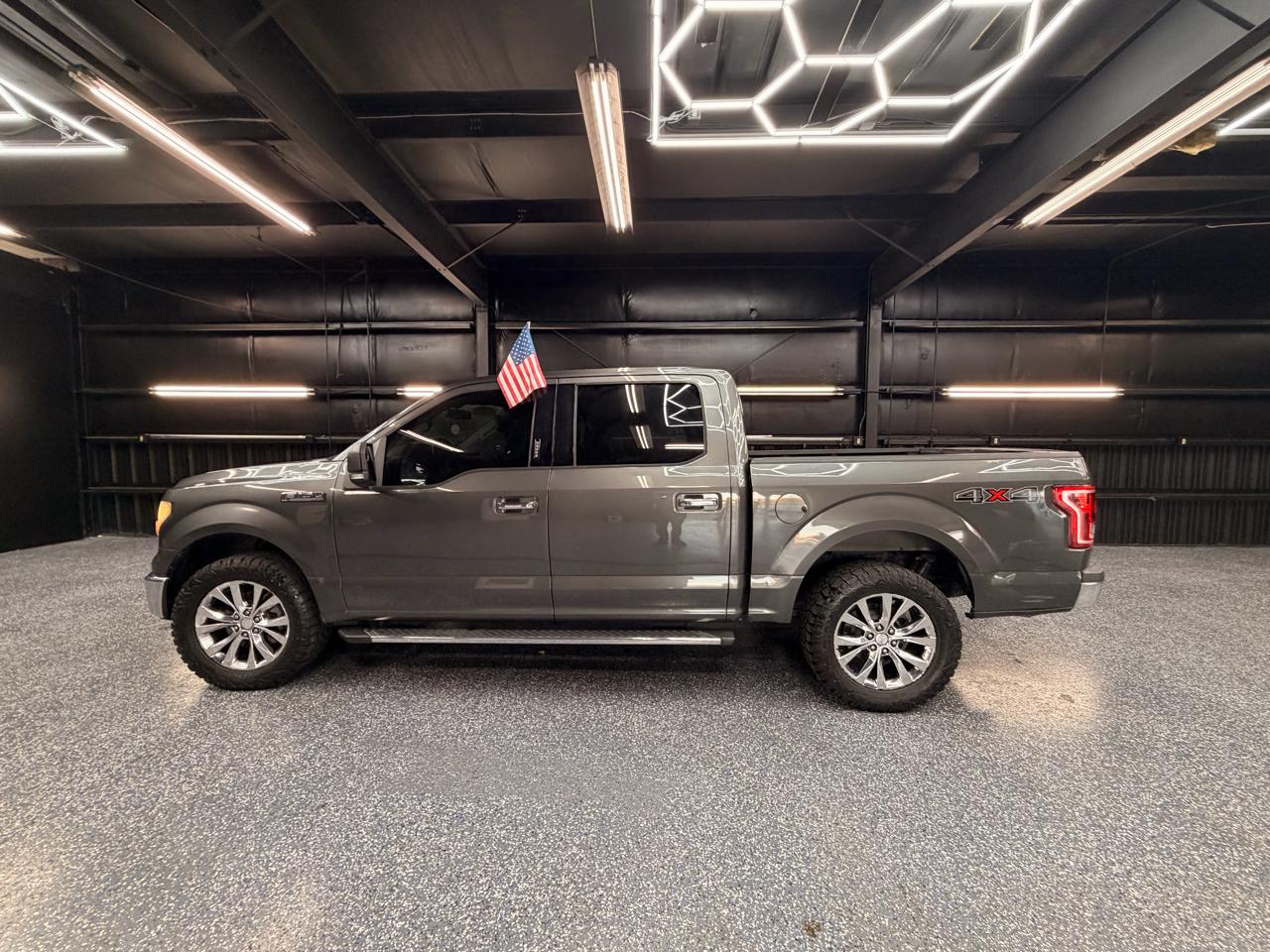 Ford F-150 XL SuperCrew 5.5-ft. Bed 4WD 2015