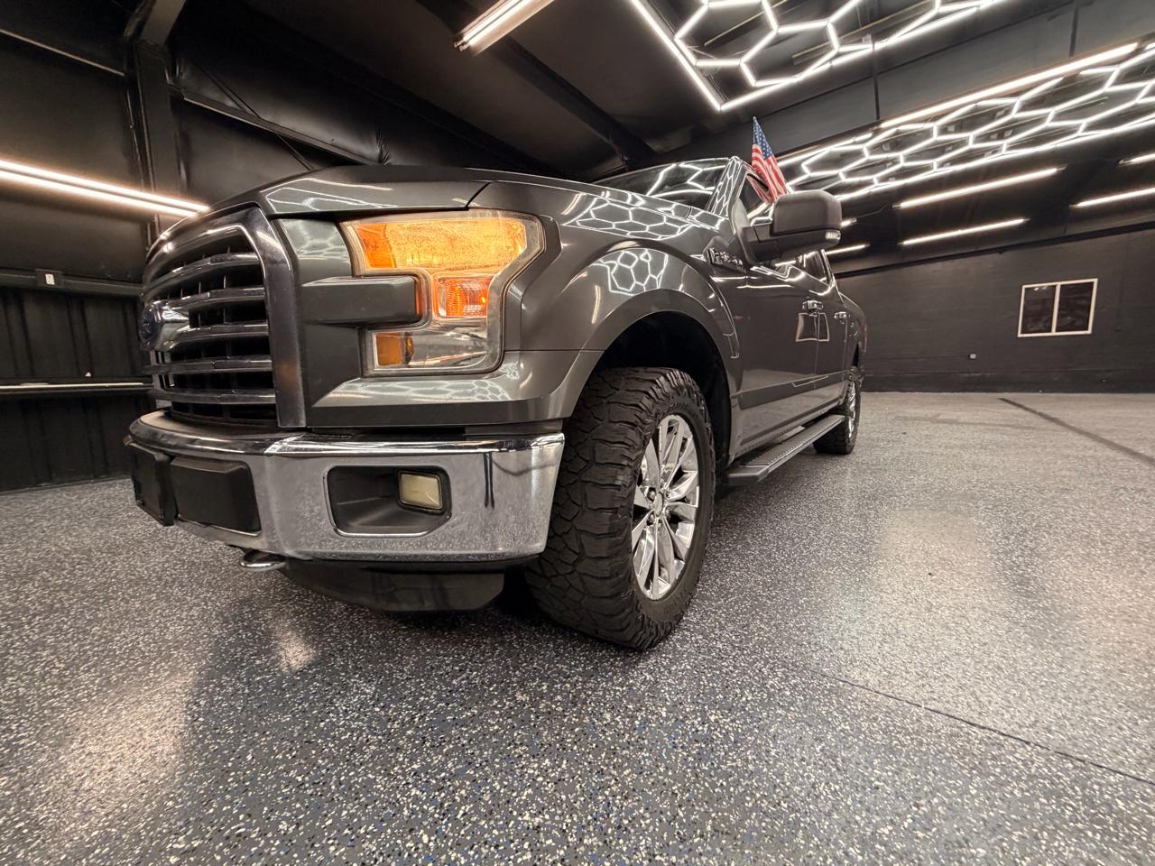Ford F-150 XL SuperCrew 5.5-ft. Bed 4WD 2015