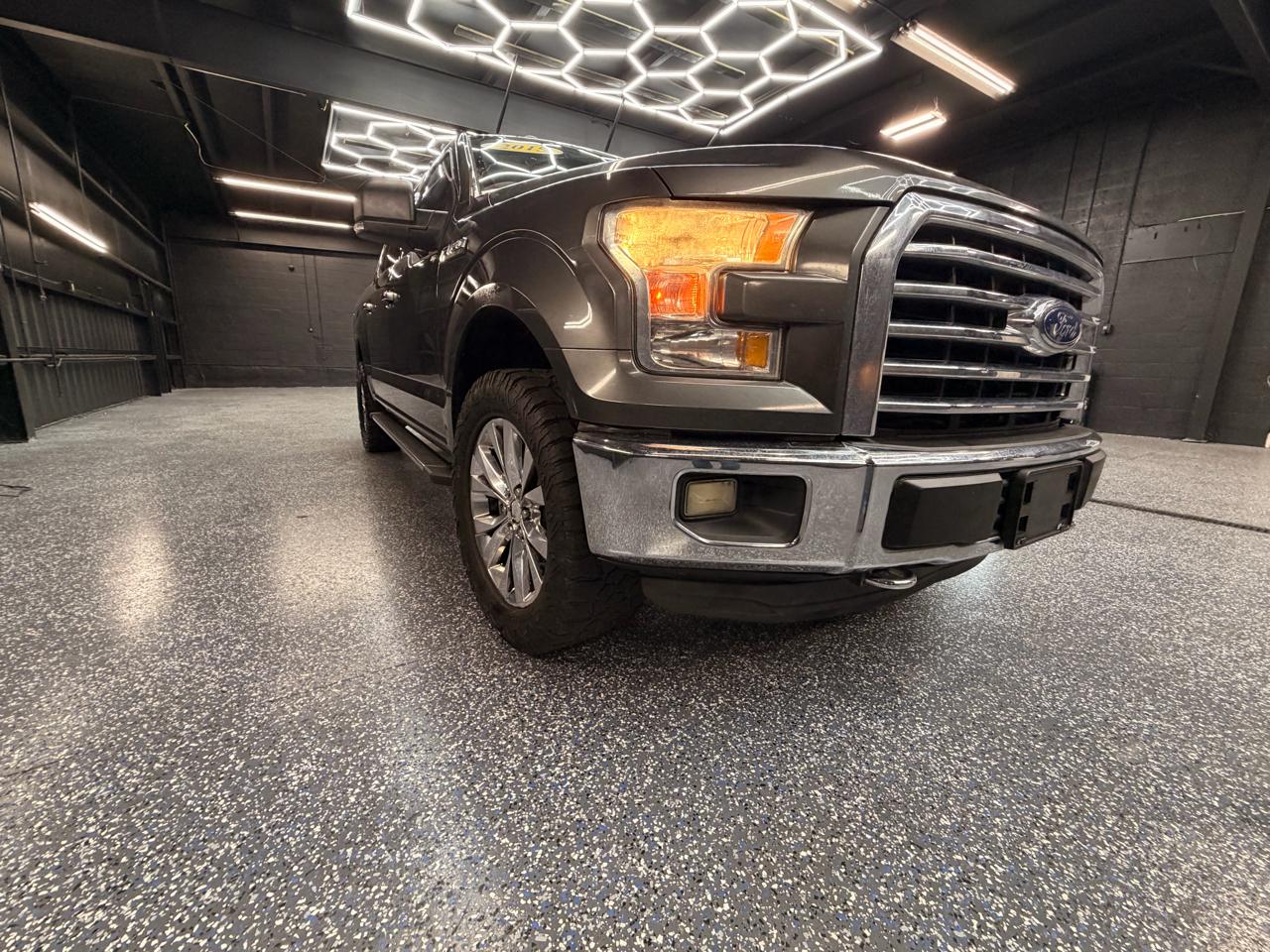 Ford F-150 XL SuperCrew 5.5-ft. Bed 4WD 2015