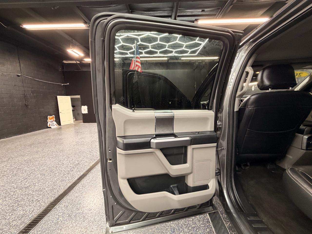 Ford F-150 XL SuperCrew 5.5-ft. Bed 4WD 2015