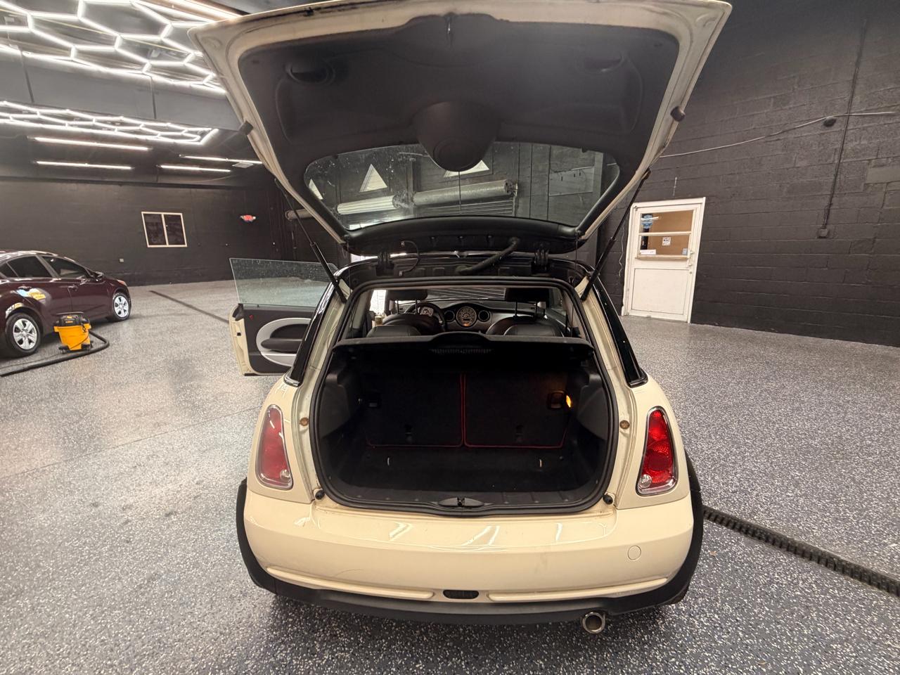 MINI Cooper Base 2005