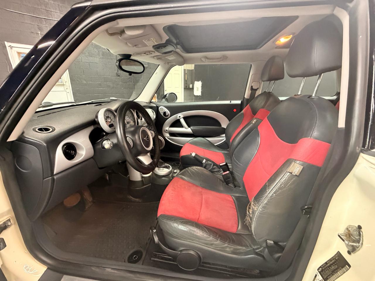 MINI Cooper Base 2005