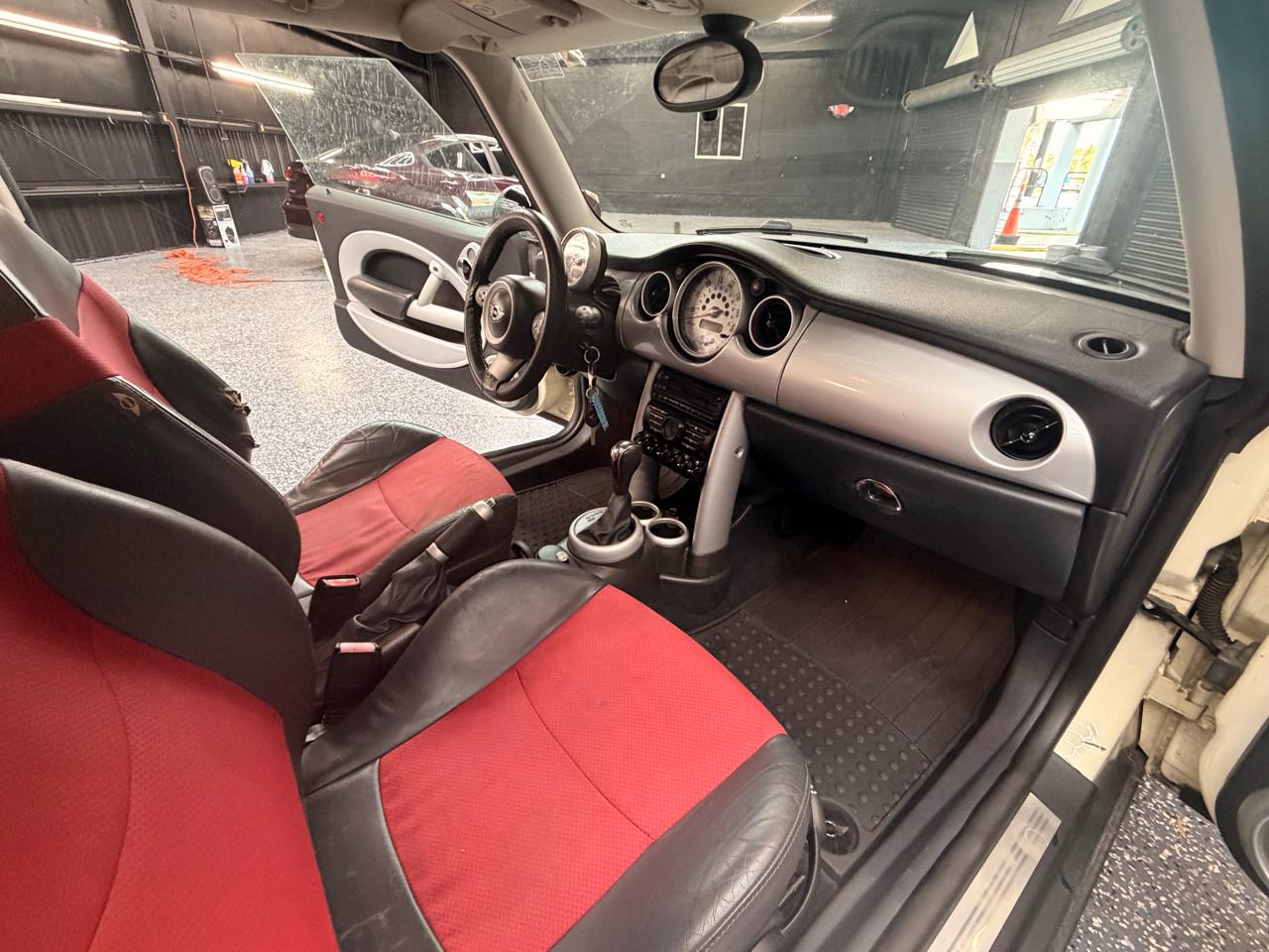 MINI Cooper Base 2005