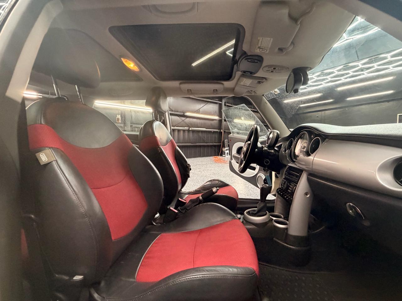 MINI Cooper Base 2005