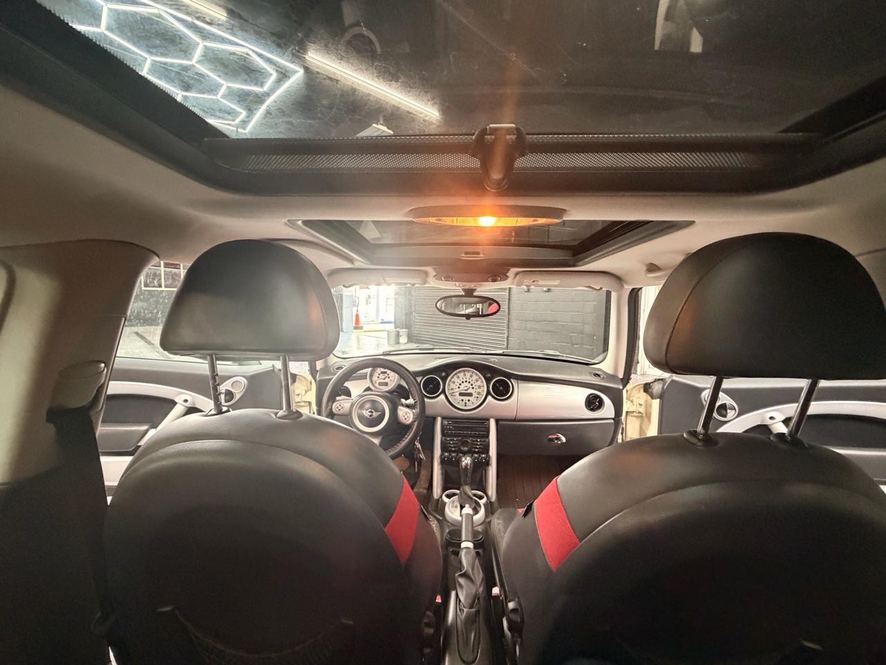 MINI Cooper Base 2005