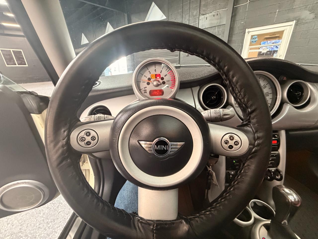 MINI Cooper Base 2005