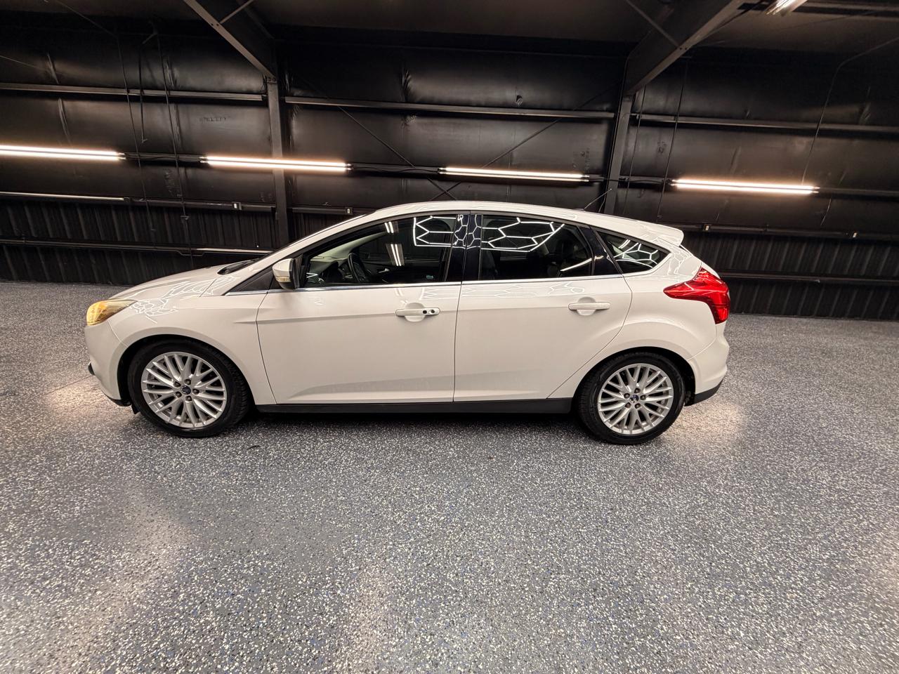 Ford Focus Titanium Hatch 2014