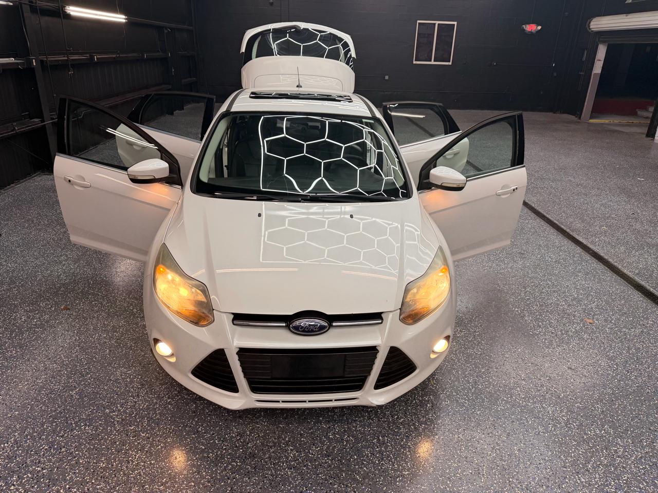 Ford Focus Titanium Hatch 2014