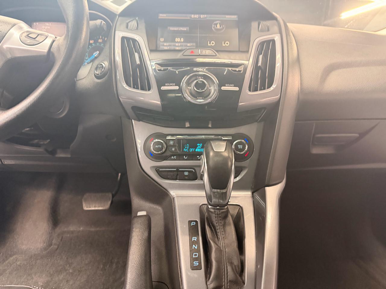 Ford Focus Titanium Hatch 2014