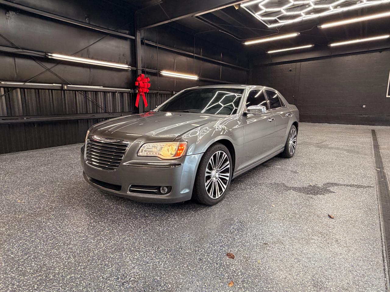 2012 Chrysler 300 Limited RWD
