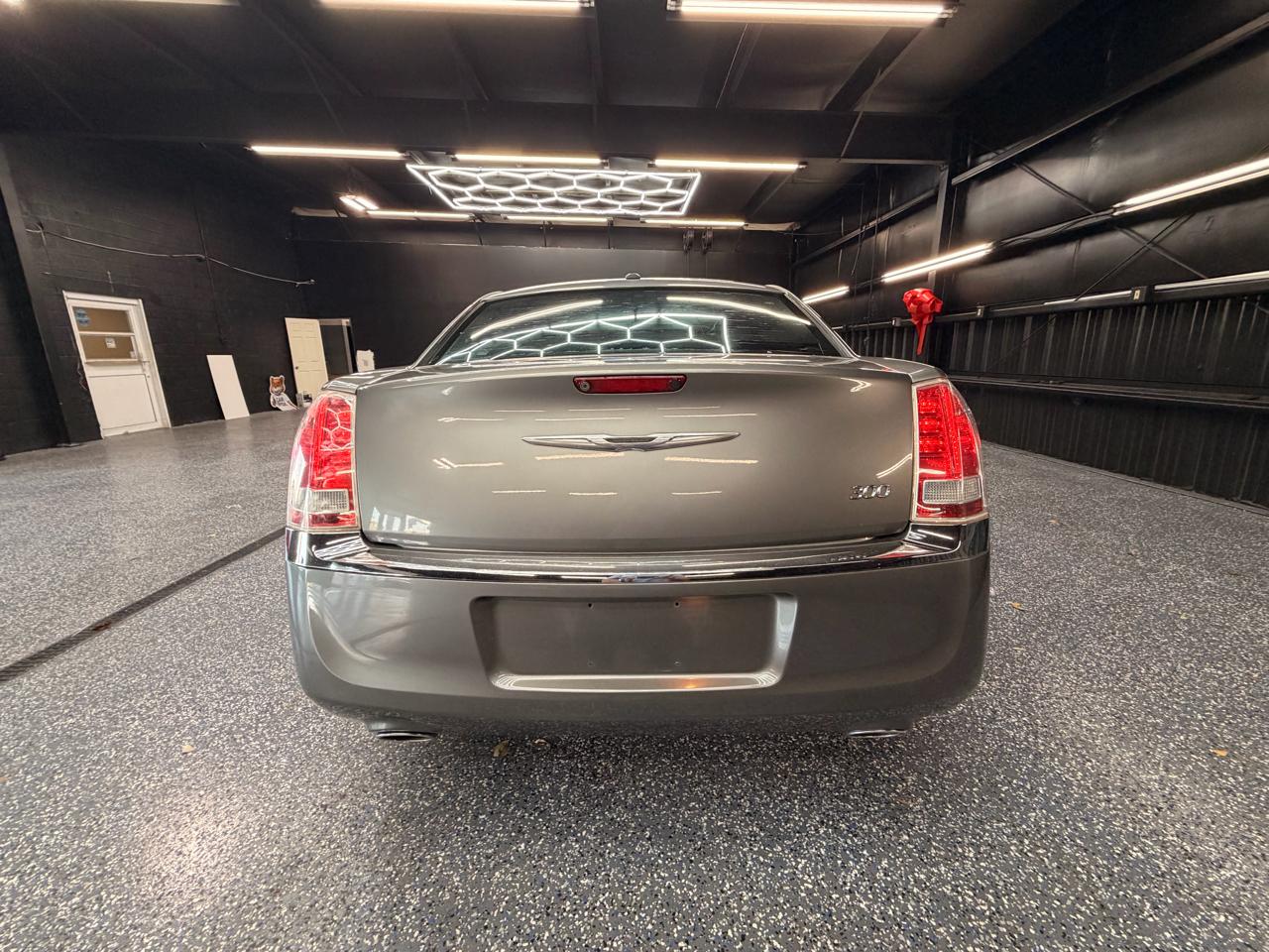 Chrysler 300 Limited RWD 2012