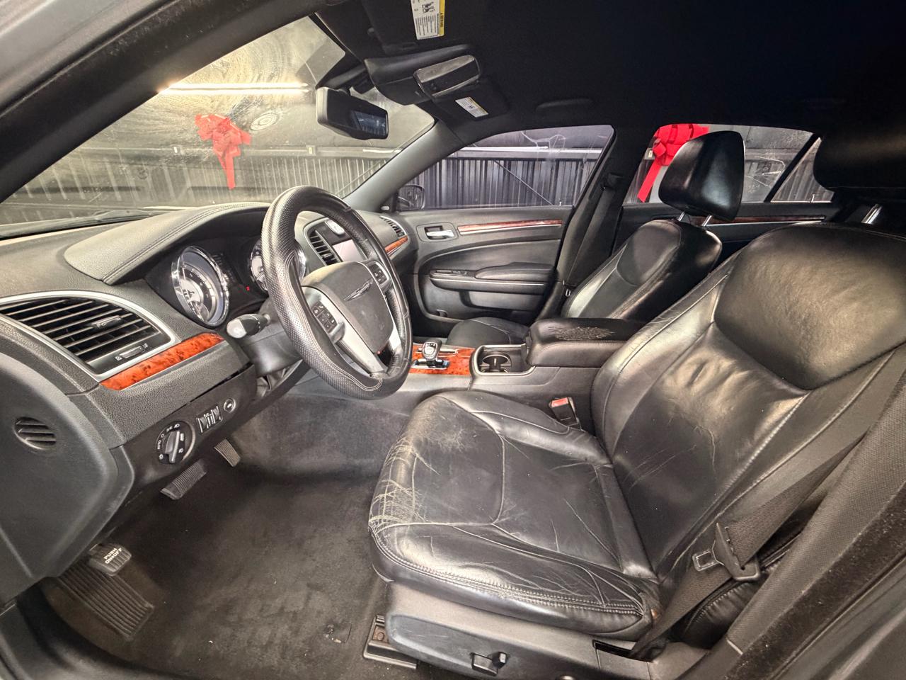 Chrysler 300 Limited RWD 2012