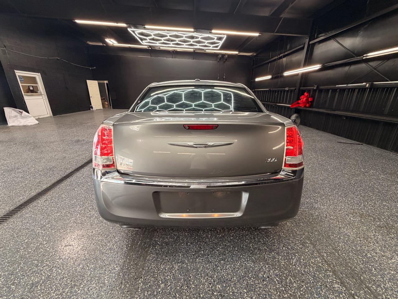 2012 Chrysler 300 Limited - Photo 12