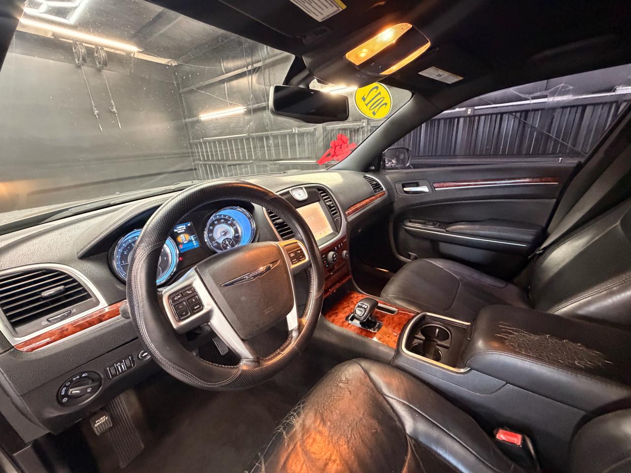 2012 Chrysler 300 Limited - Photo 17