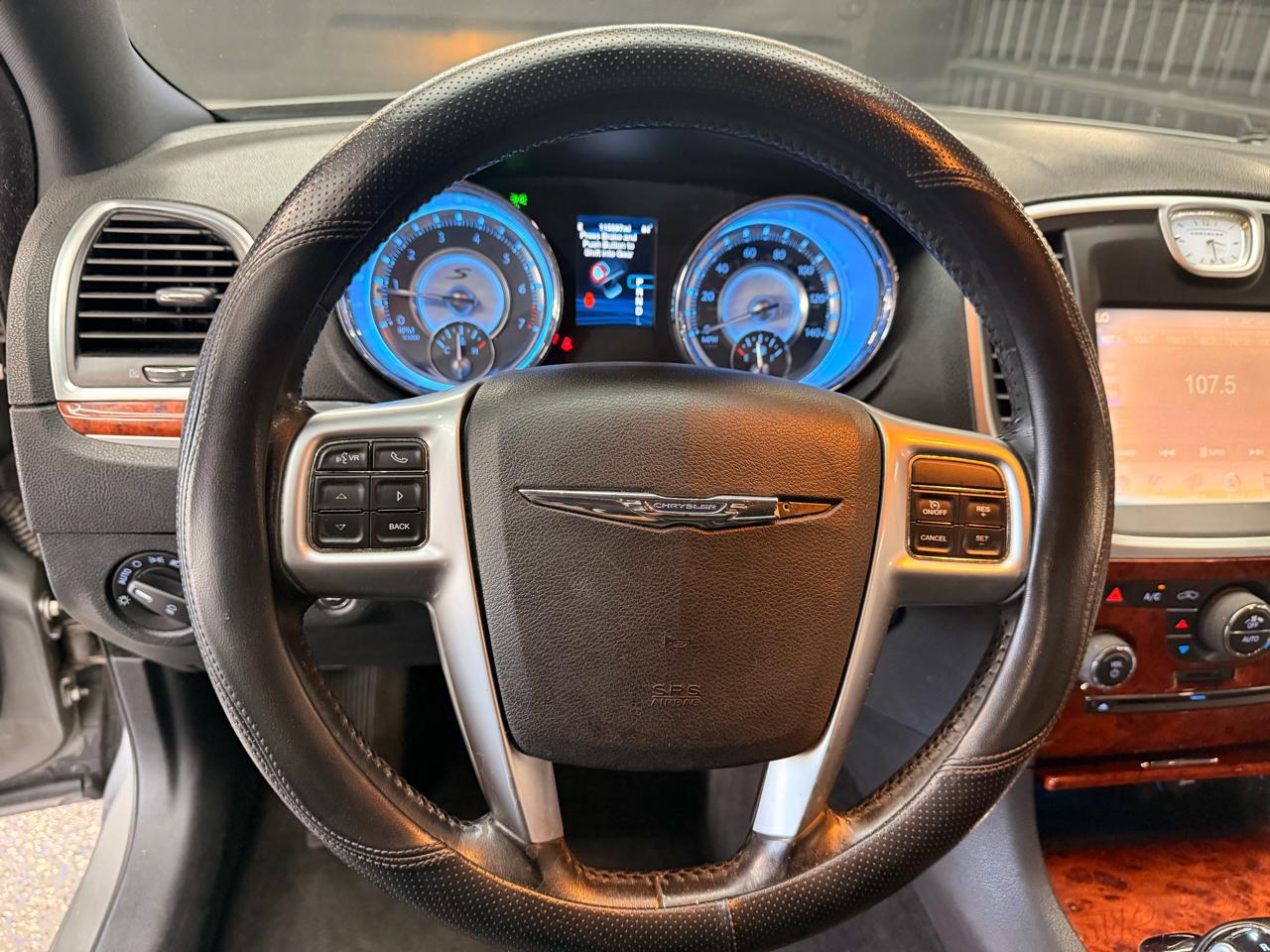 2012 Chrysler 300 Limited - Photo 21