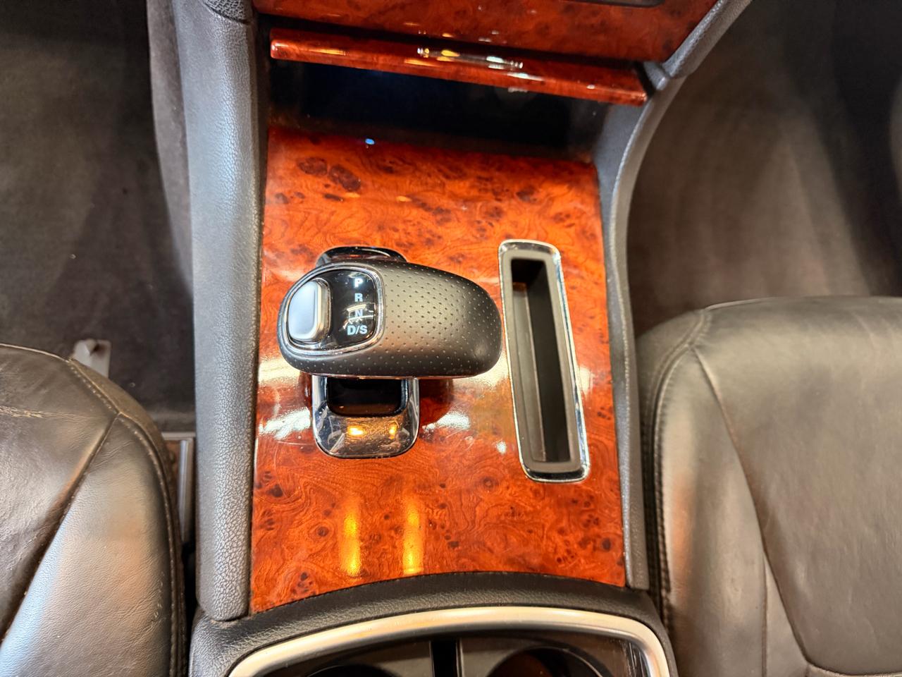 2012 Chrysler 300 Limited - Photo 22