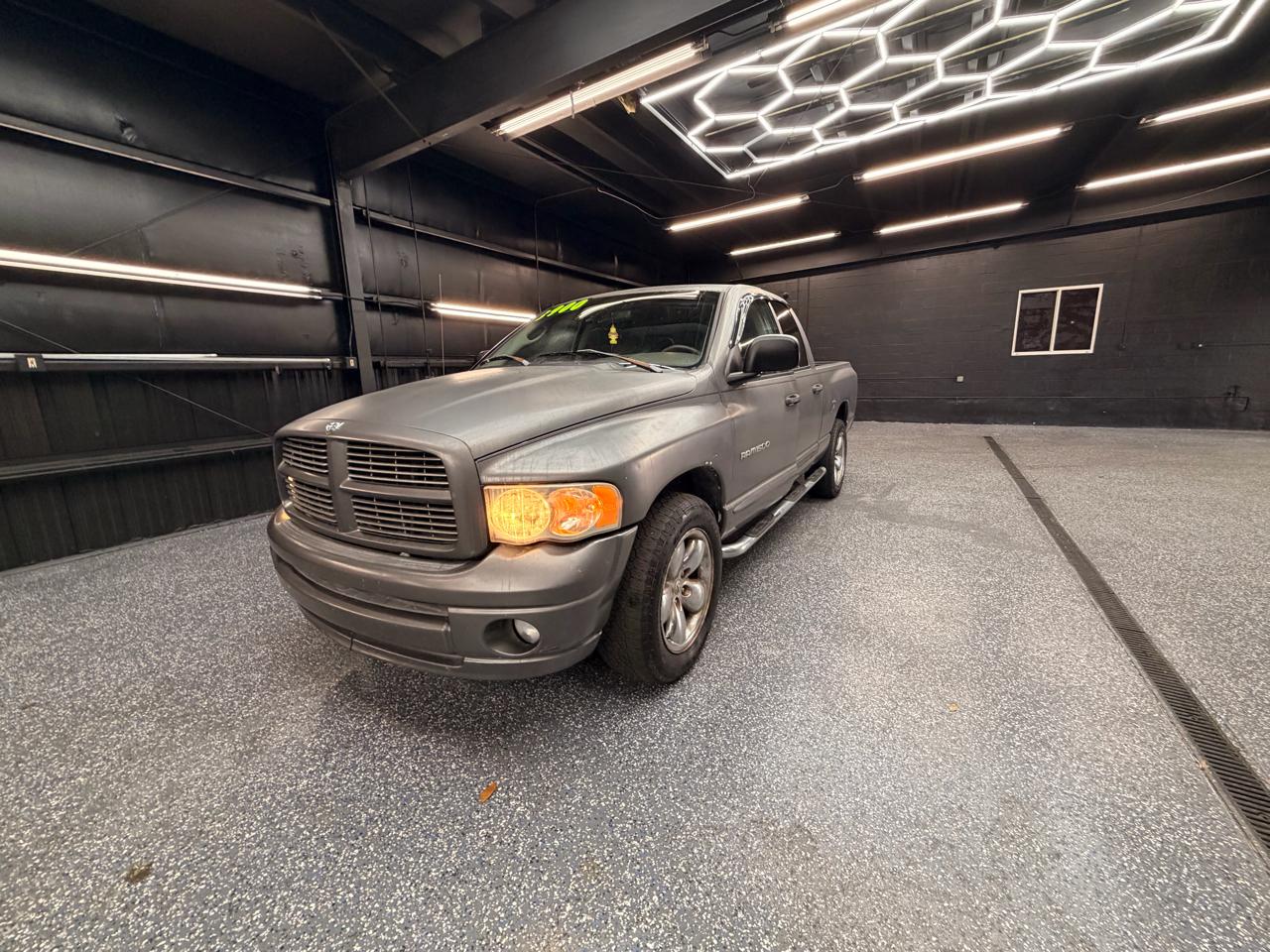 Dodge Ram 1500 Laramie Quad Cab Long Bed 2WD 2005