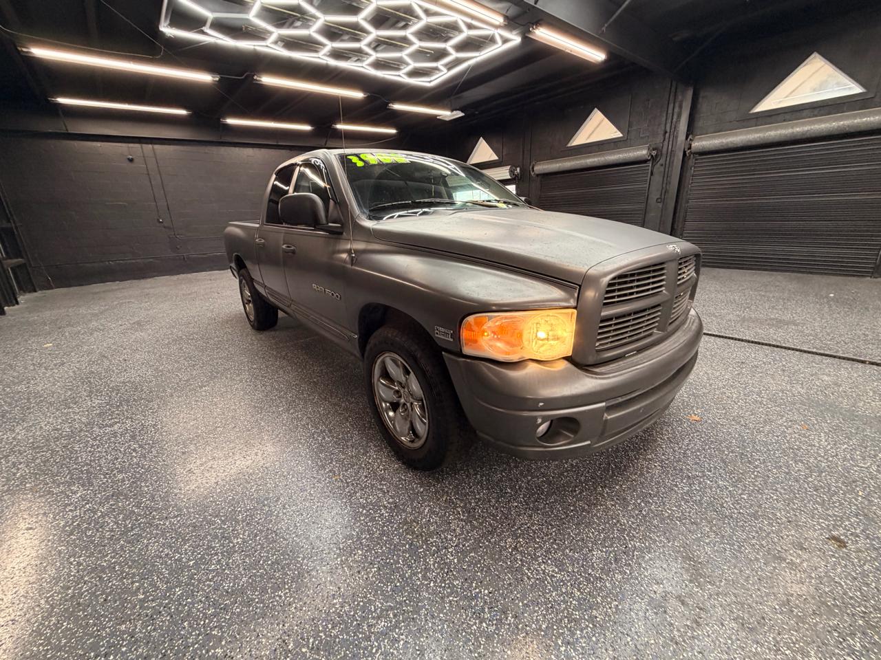Dodge Ram 1500 Laramie Quad Cab Long Bed 2WD 2005