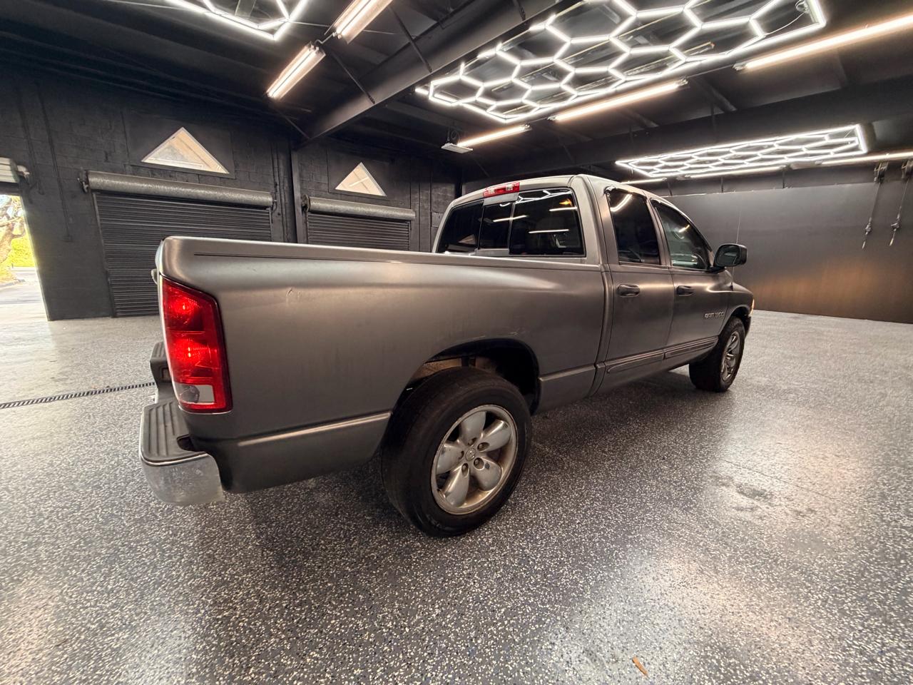 Dodge Ram 1500 Laramie Quad Cab Long Bed 2WD 2005