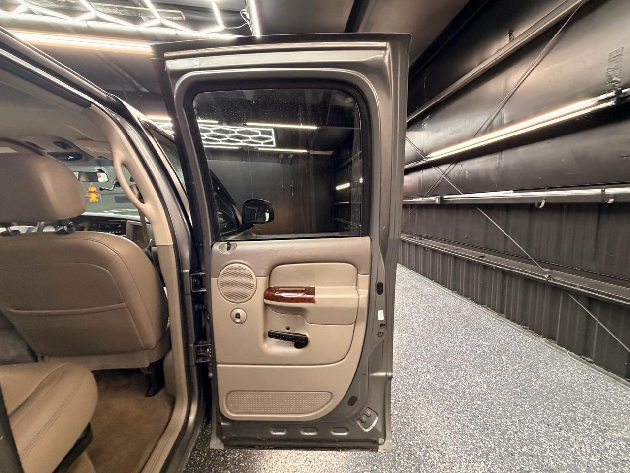 Dodge Ram 1500 Laramie Quad Cab Long Bed 2WD 2005