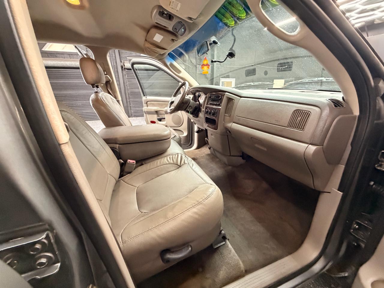 Dodge Ram 1500 Laramie Quad Cab Long Bed 2WD 2005